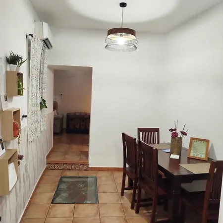 Santa Leocadia Apartment